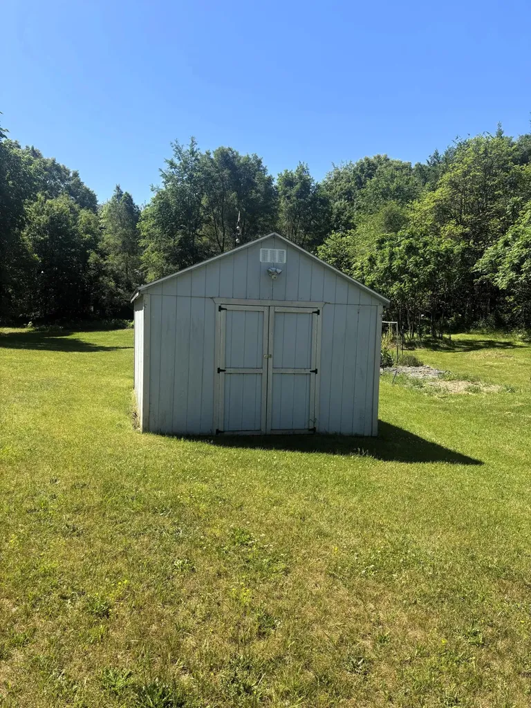 13399 Riverside Drive Constantine Township MI 49042