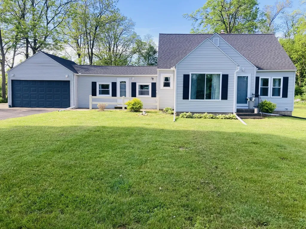 7052 E Drive N Emmett Charter Township MI 49014