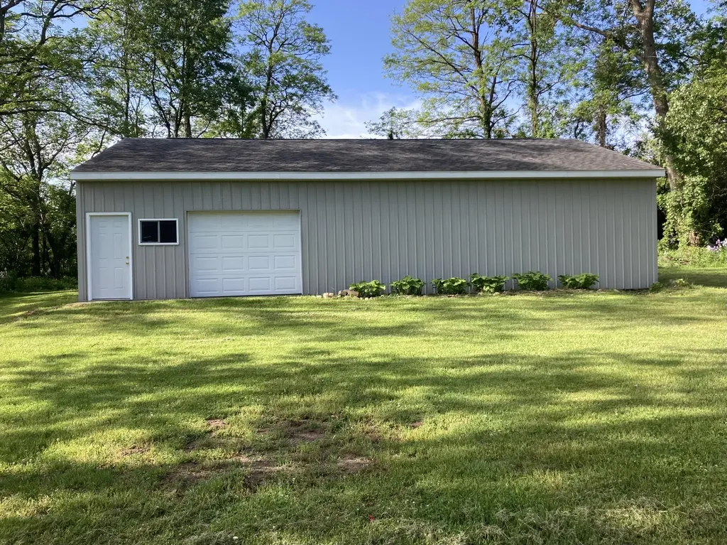 7052 E Drive N Emmett Charter Township MI 49014