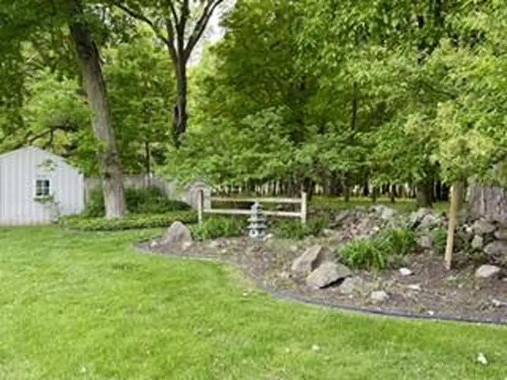 232 Hawthorne Road Marshall Township MI 49068