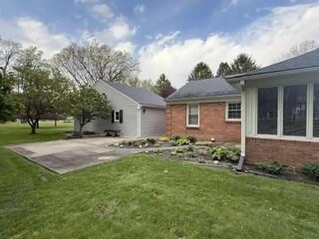 232 Hawthorne Road Marshall Township MI 49068