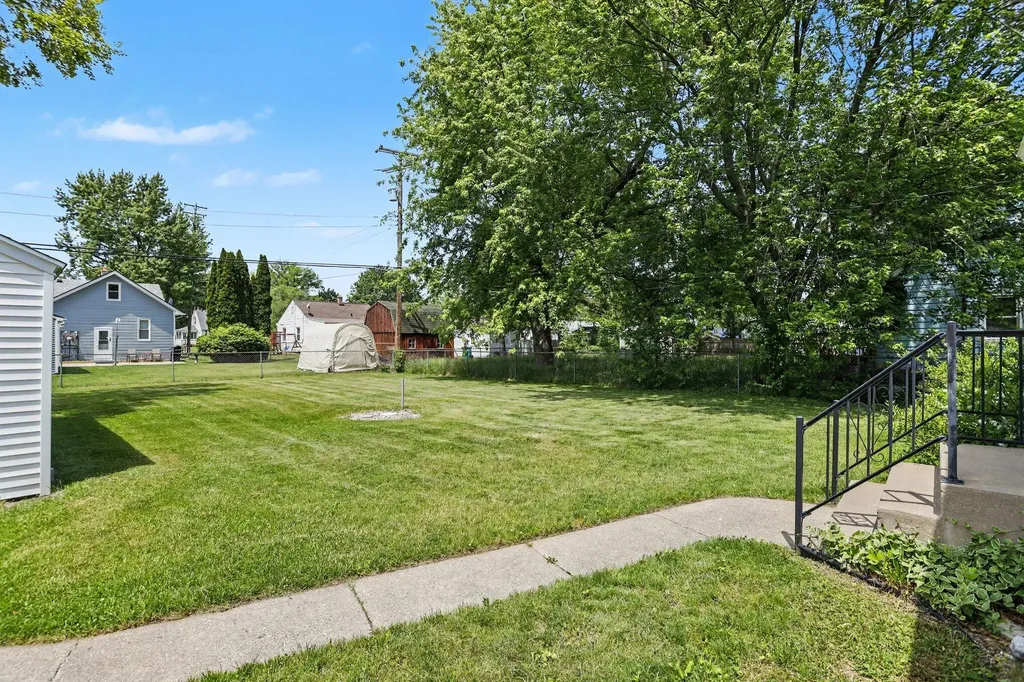 57 26th Street N Battle Creek City MI 49015