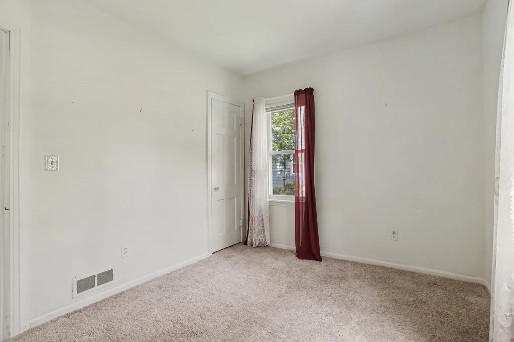 57 26th Street N Battle Creek City MI 49015