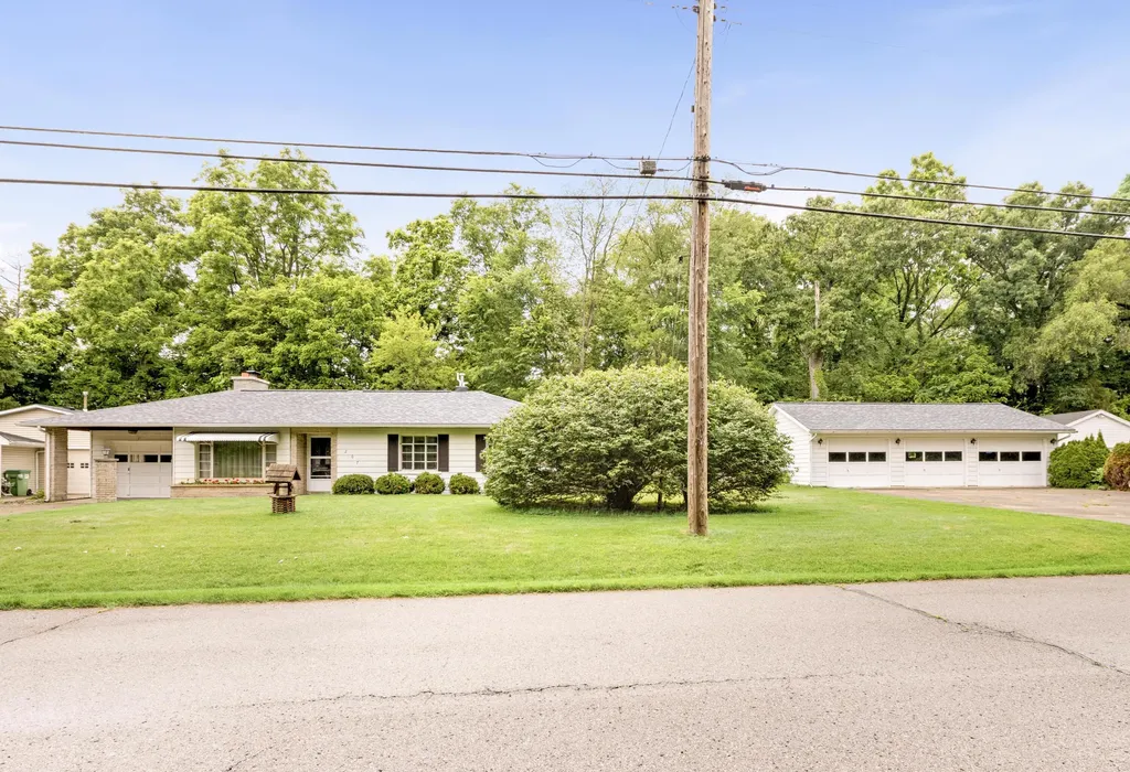 207 Snow Avenue Bedford Charter Township MI 49037