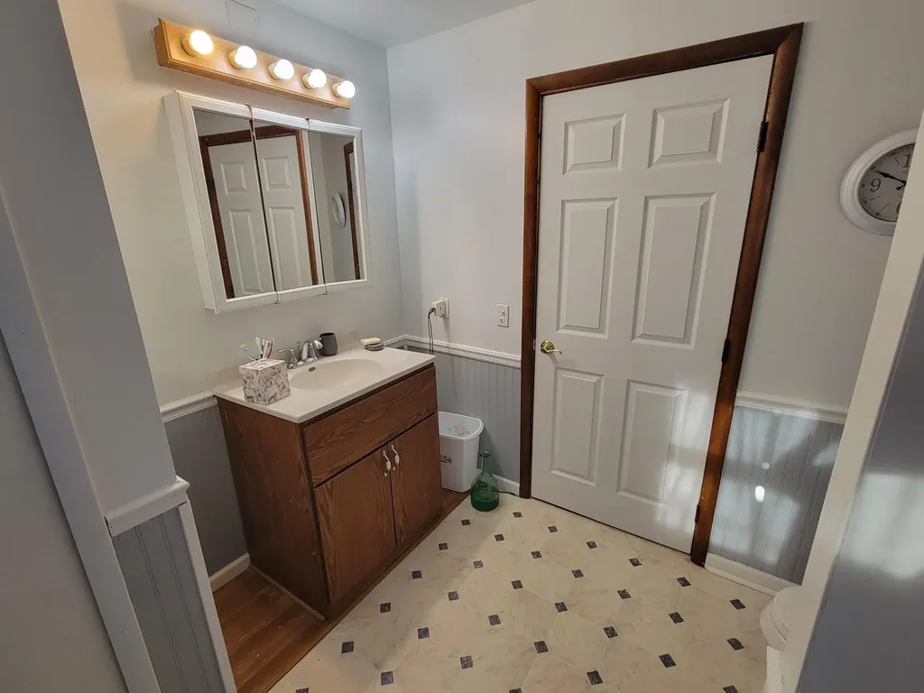15702 S 29th Street Brady Township MI 49097