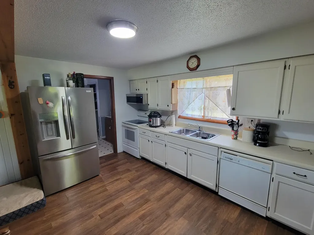 15702 S 29th Street Brady Township MI 49097