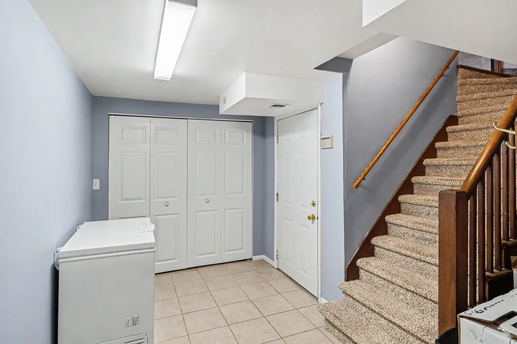 5 Merwood Drive E Battle Creek City MI 49017