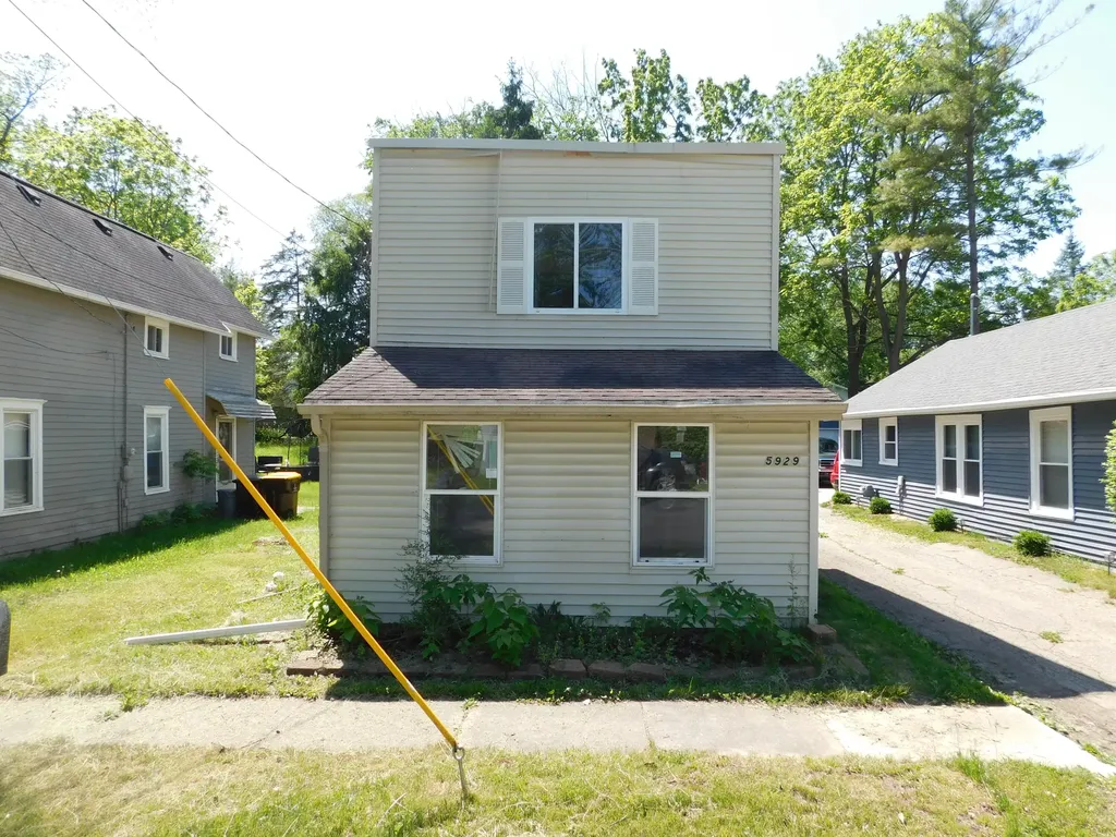 5929 Potter Street Meridian Charter Township MI 48840