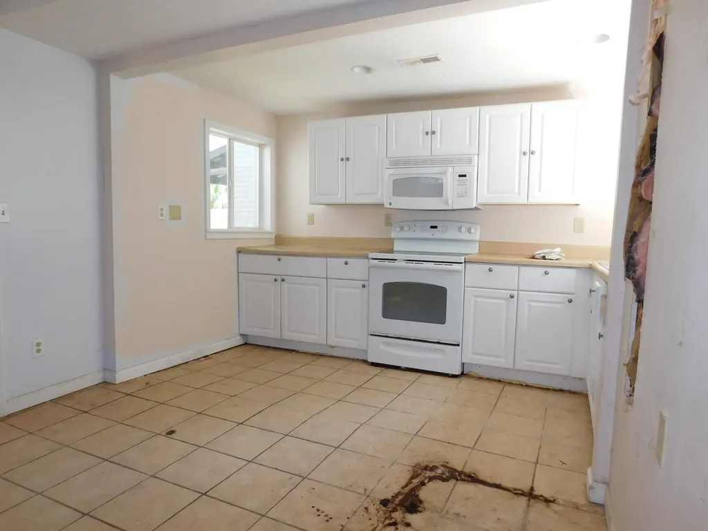 5929 Potter Street Meridian Charter Township MI 48840