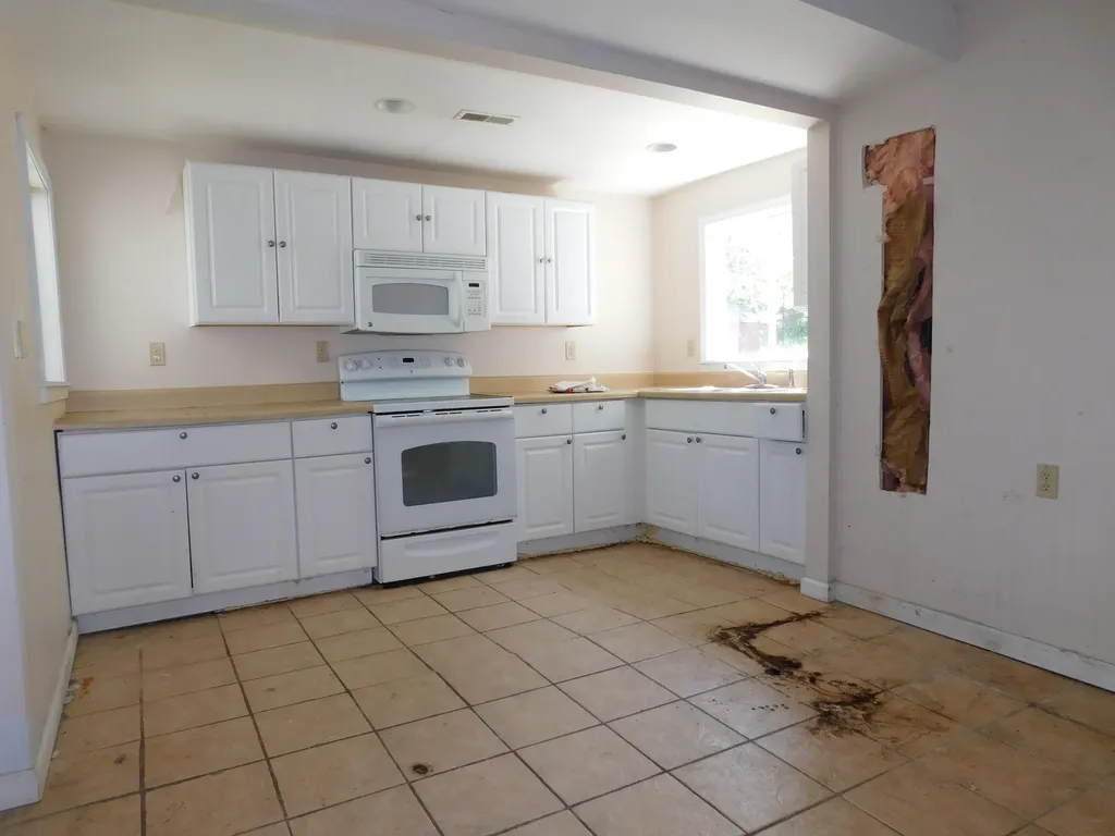 5929 Potter Street Meridian Charter Township MI 48840