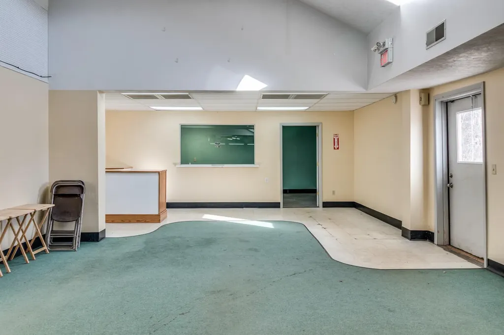1391 E Michigan Avenue Emmett Charter Township MI 49014