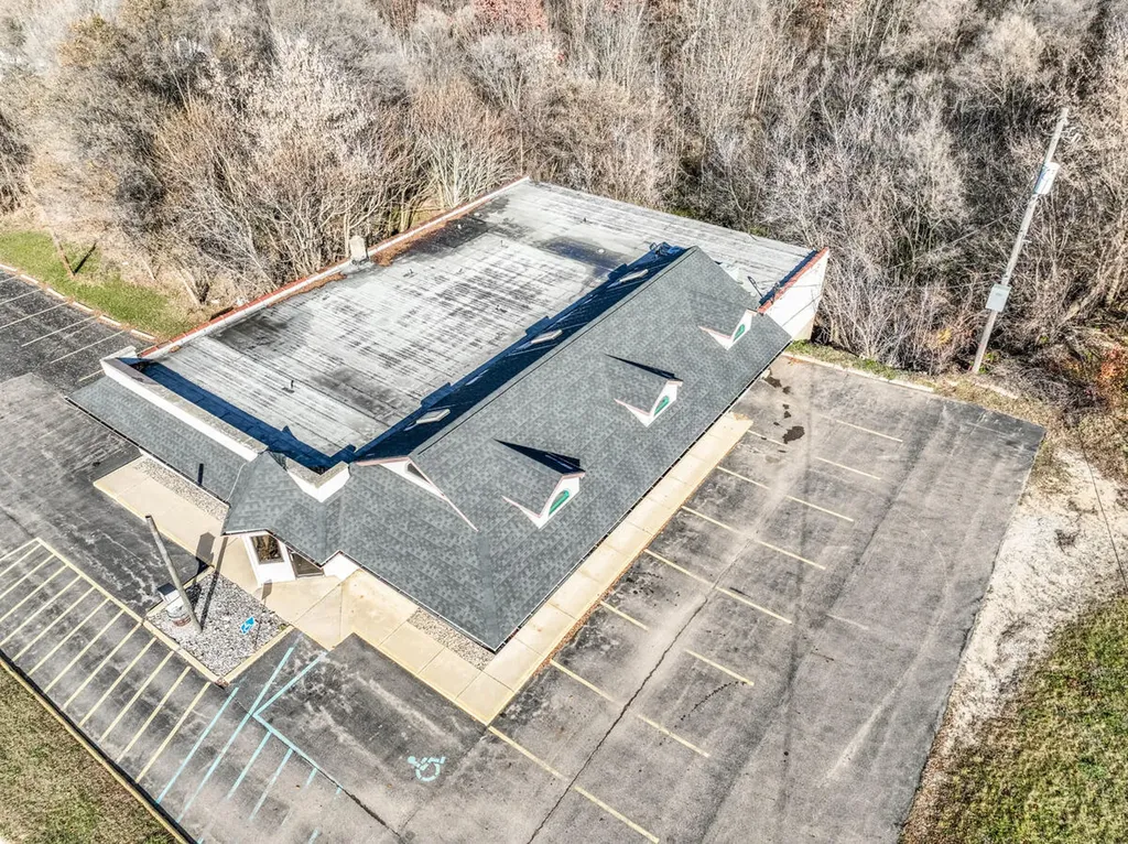 1391 E Michigan Avenue Emmett Charter Township MI 49014