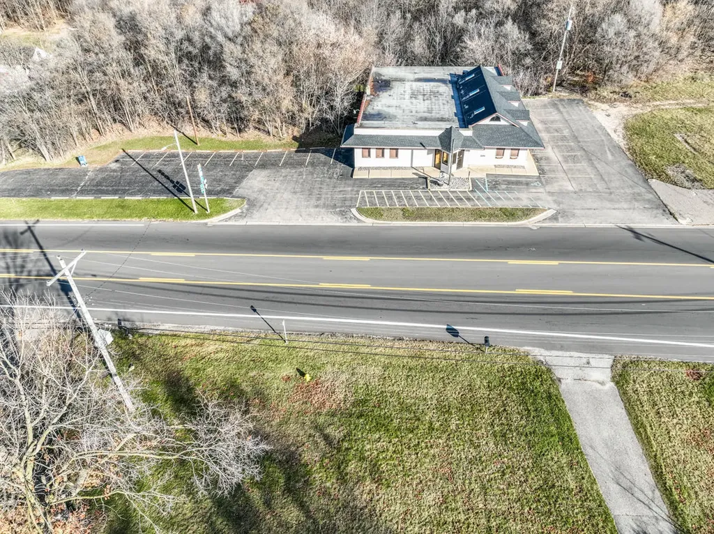 1391 E Michigan Avenue Emmett Charter Township MI 49014