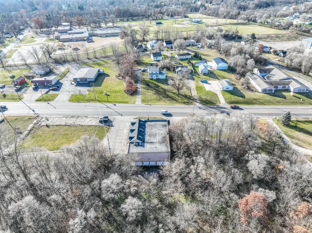 1391 E Michigan Avenue Emmett Charter Township MI 49014