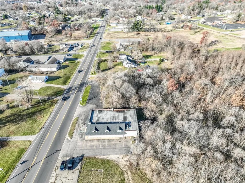 1391 E Michigan Avenue Emmett Charter Township MI 49014