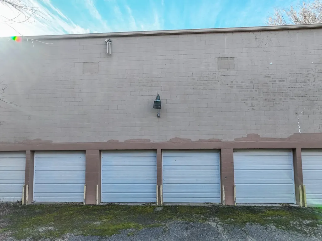 1391 E Michigan Avenue Emmett Charter Township MI 49014