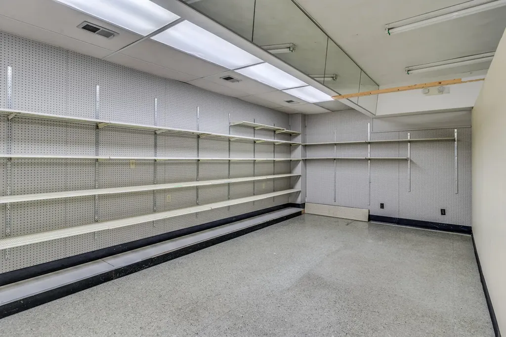 1391 E Michigan Avenue Emmett Charter Township MI 49014