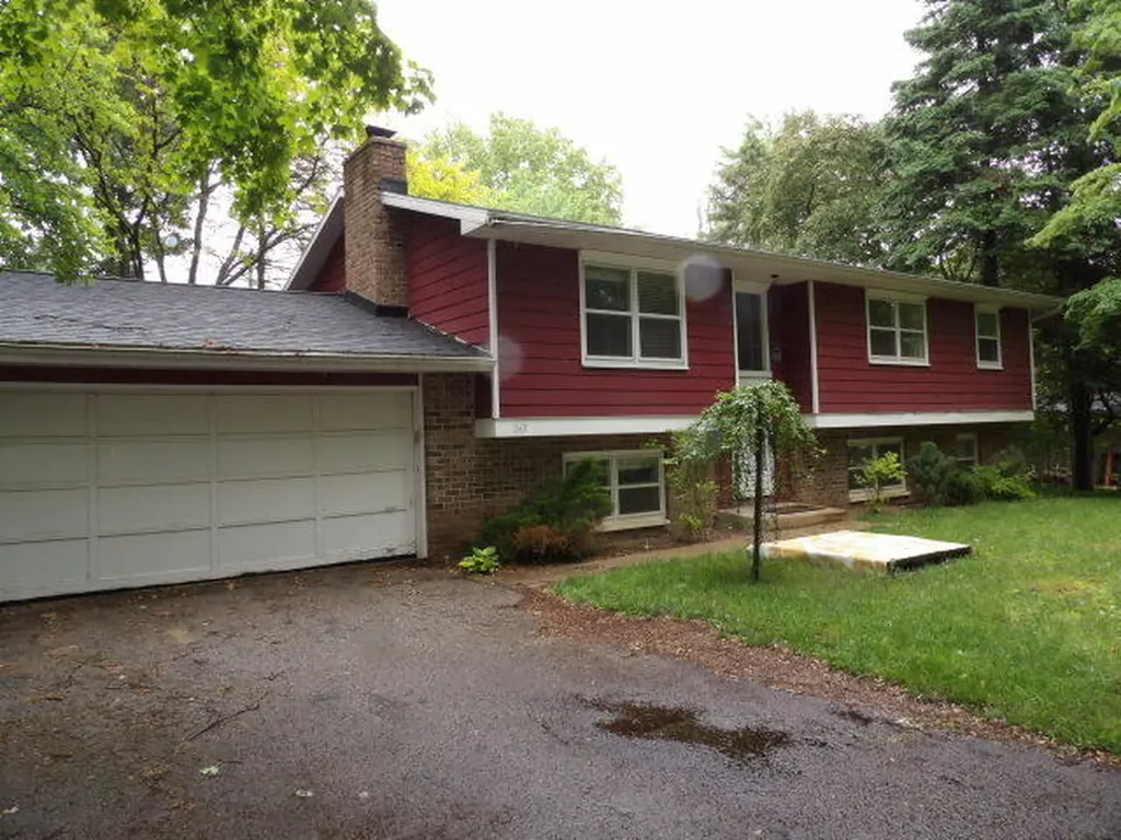 243 Devon Road Battle Creek City MI 49015
