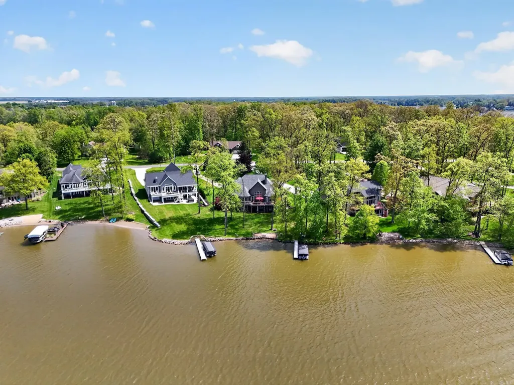 8495 O'dowling Drive Cambridge Township MI 49265