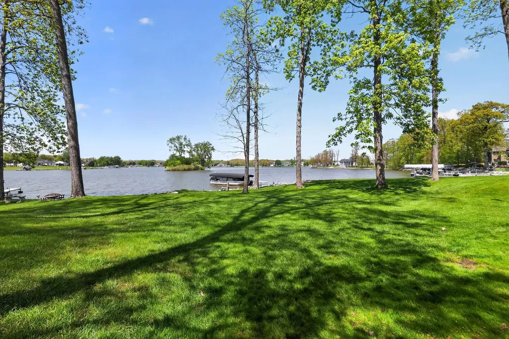 8495 O'dowling Drive Cambridge Township MI 49265