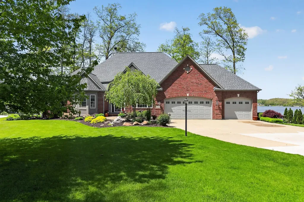 8495 O'dowling Drive Cambridge Township MI 49265