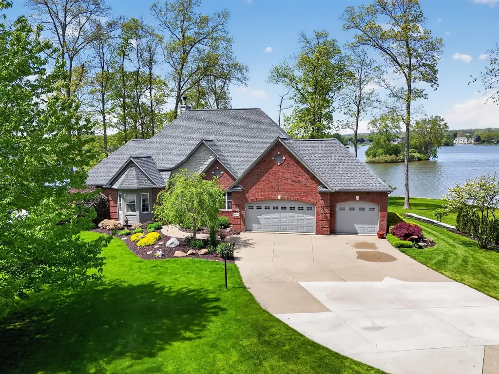 8495 O'dowling Drive Cambridge Township MI 49265