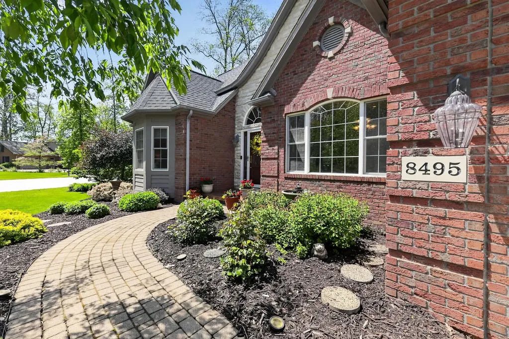 8495 O'dowling Drive Cambridge Township MI 49265