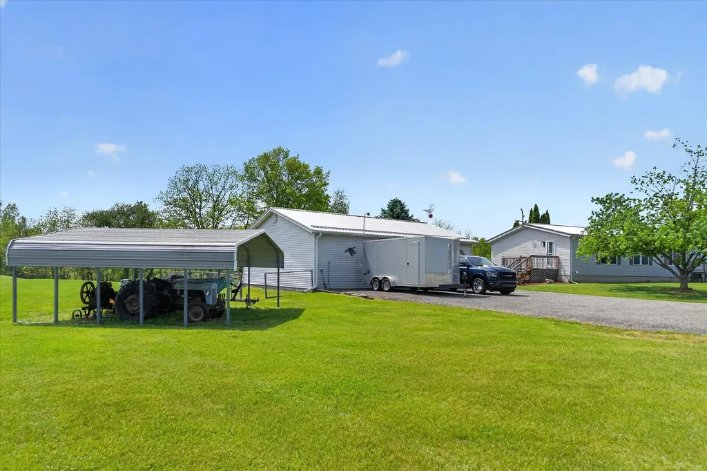 21172 29 1/2 Mile Road Clarence Township MI 49284
