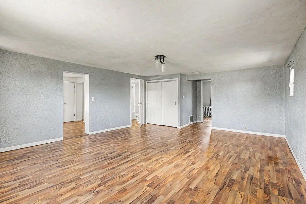 11641 17 Mile Road Fredonia Township MI 49068