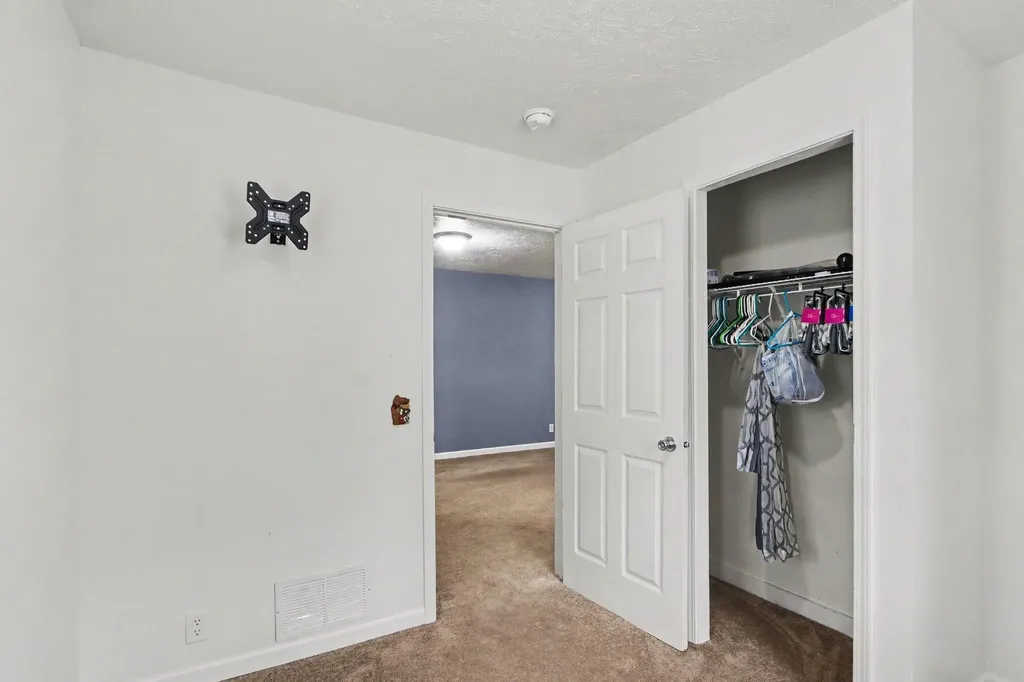 30 Avenue B Springfield City MI 49037