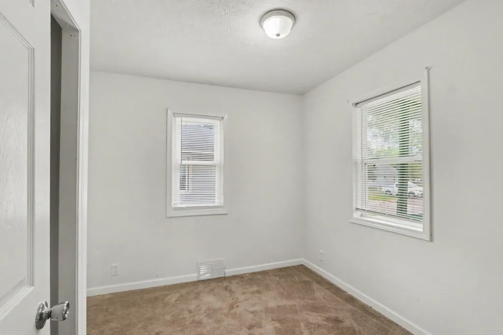 30 Avenue B Springfield City MI 49037