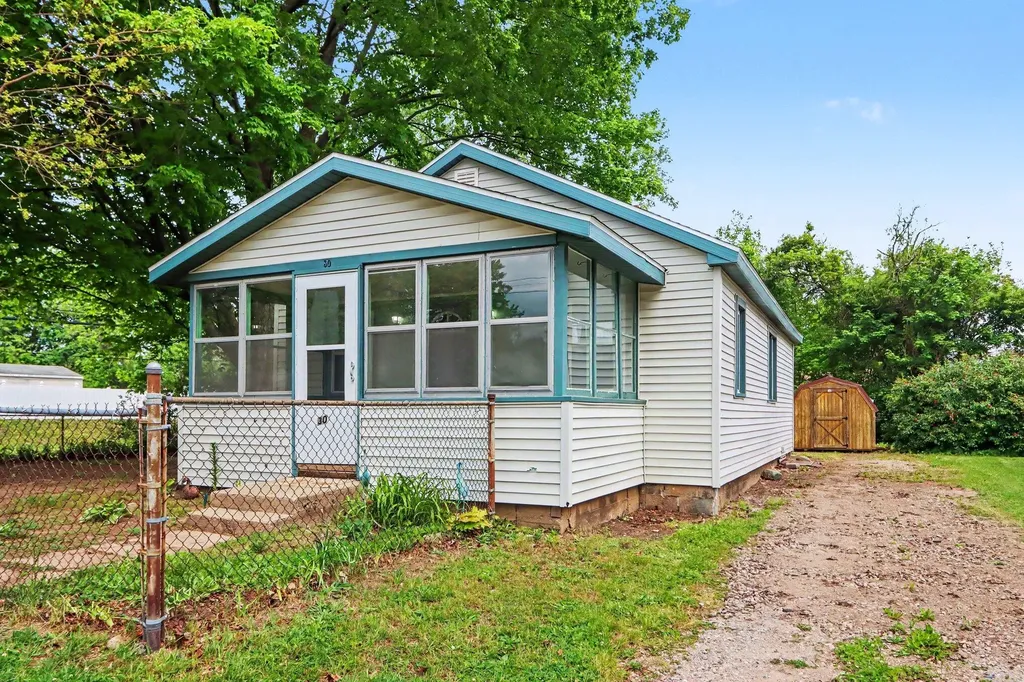 30 Avenue B Springfield City MI 49037