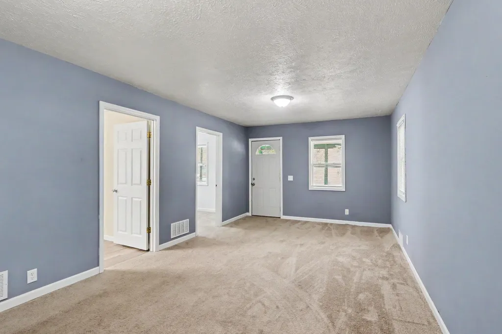 30 Avenue B Springfield City MI 49037