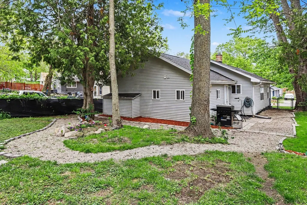 35 W Grand Circle Avenue Battle Creek City MI 49037