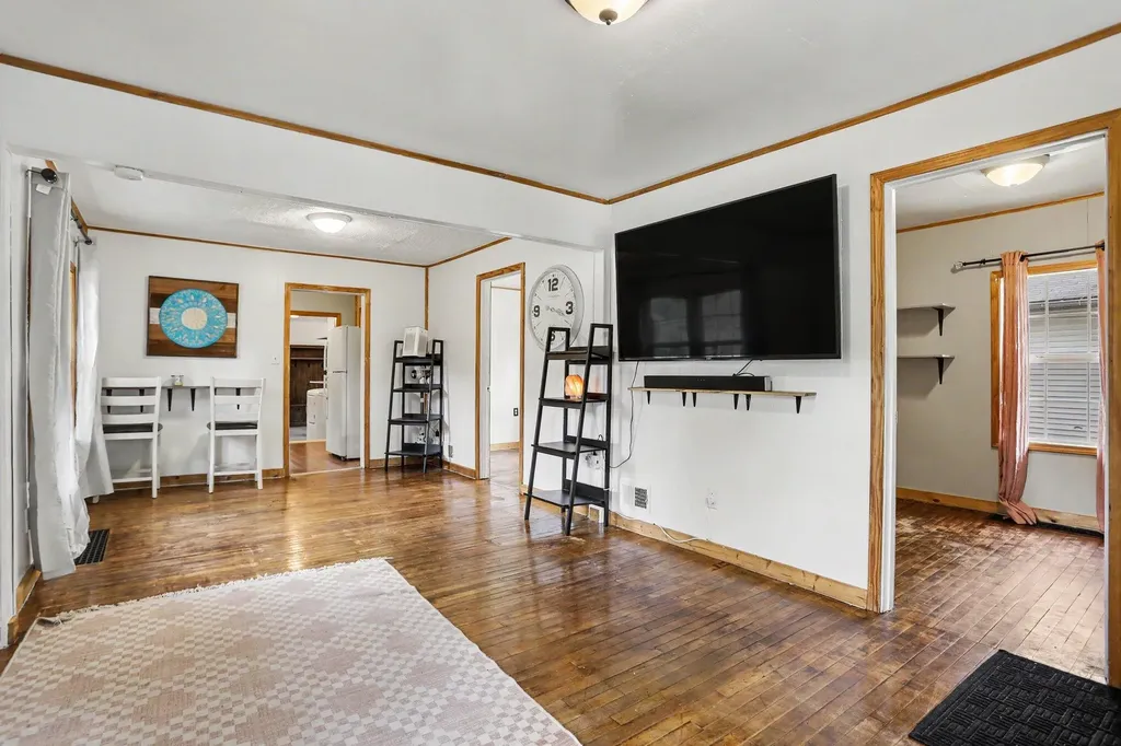 35 W Grand Circle Avenue Battle Creek City MI 49037