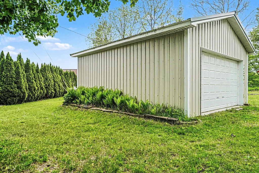 66713 Territorial Road Lawrence Township MI 49064