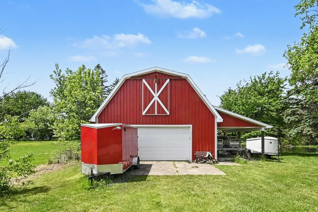 1691 N Michigan Road Eaton Rapids Township MI 48827