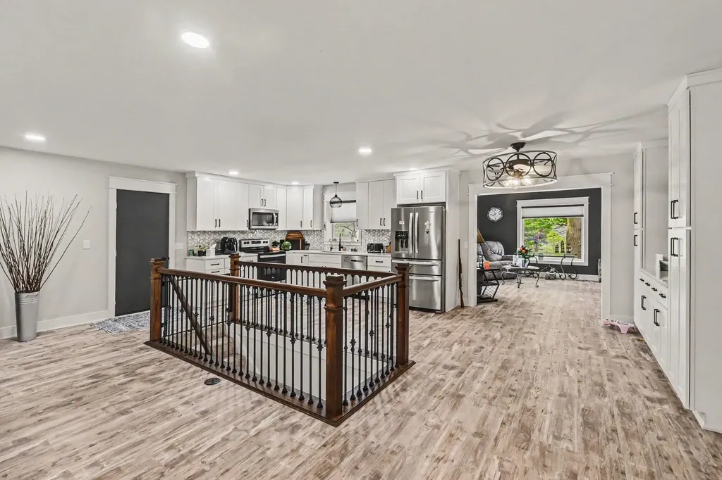 1691 N Michigan Road Eaton Rapids Township MI 48827