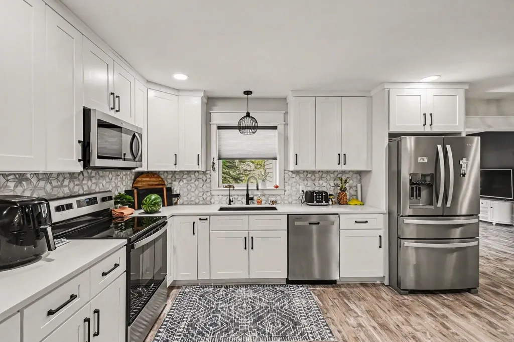 1691 N Michigan Road Eaton Rapids Township MI 48827