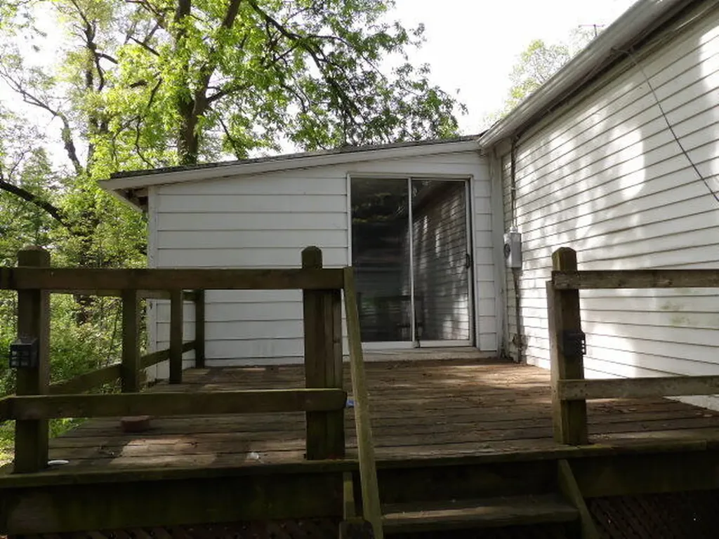 835 Woodland Beach Emmett Charter Township MI 49014