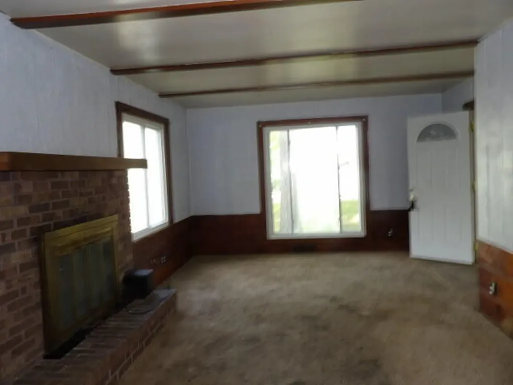 835 Woodland Beach Emmett Charter Township MI 49014