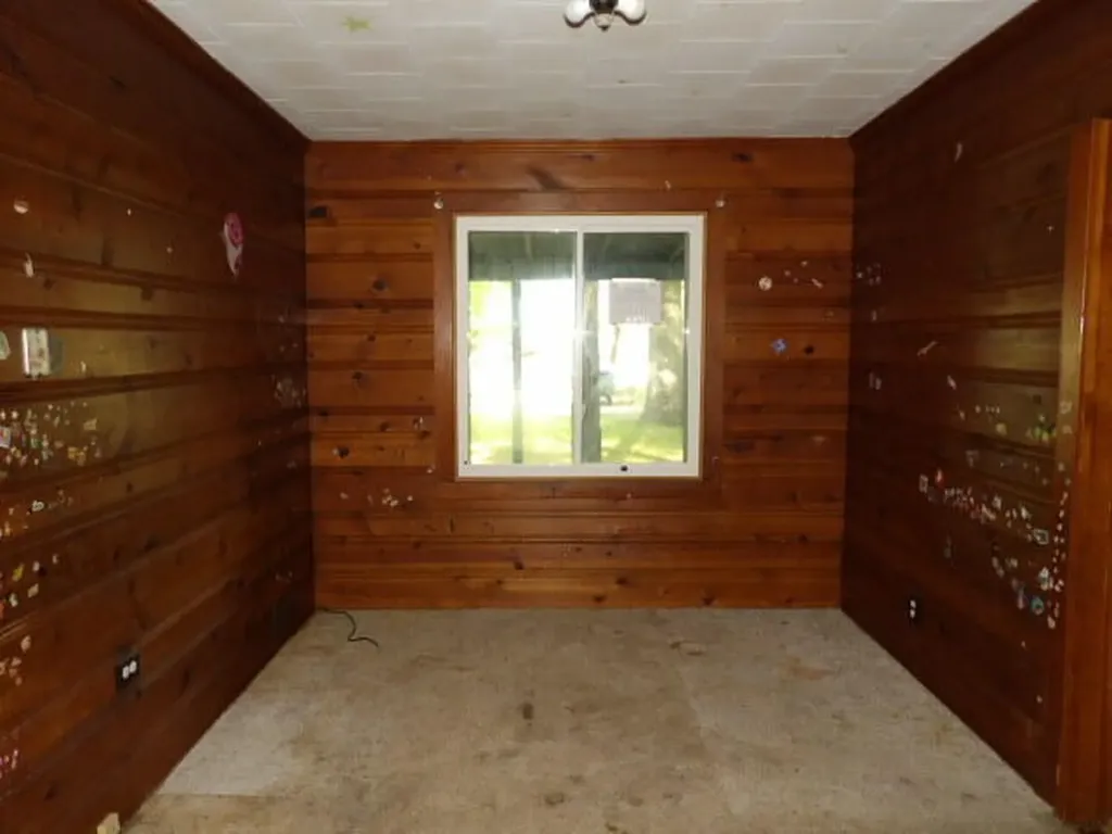 835 Woodland Beach Emmett Charter Township MI 49014