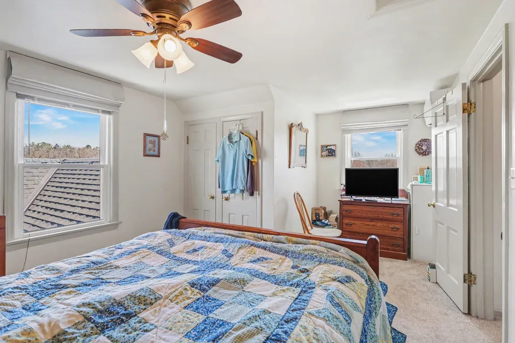 140 E Oakland Place Battle Creek City MI 49015