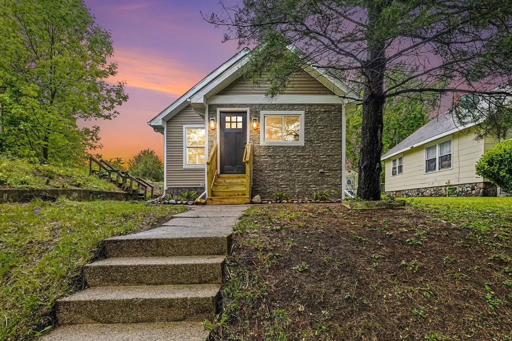 139 W Rittenhouse Avenue W Battle Creek City MI 49037