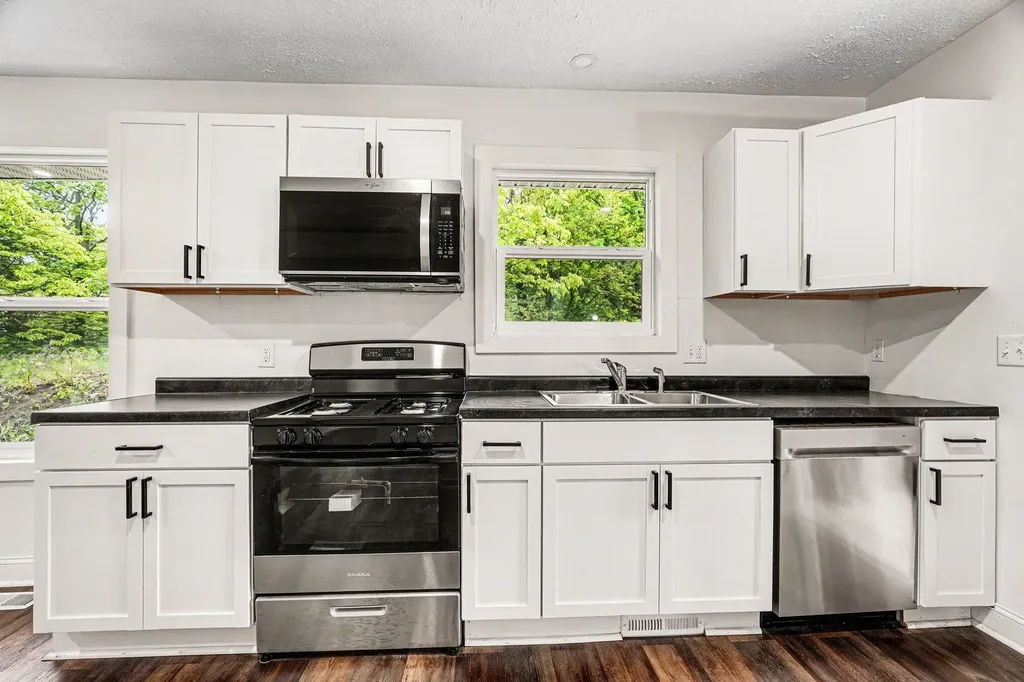 139 W Rittenhouse Avenue W Battle Creek City MI 49037