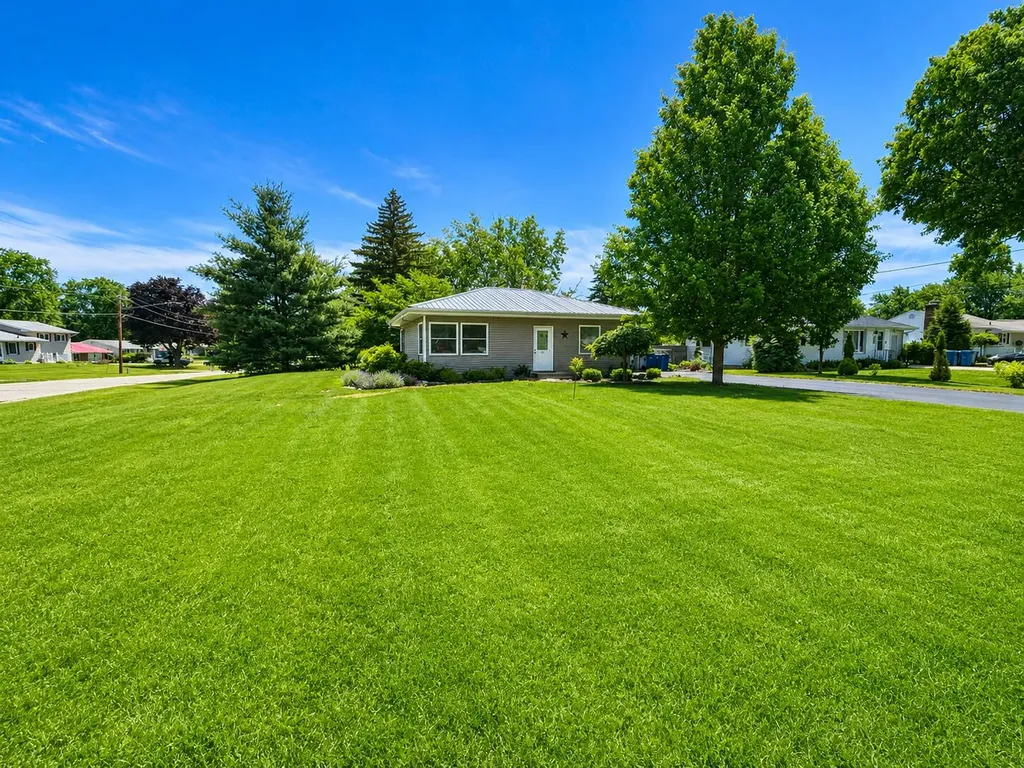 301 Pepperidge Lane Battle Creek City MI 49015