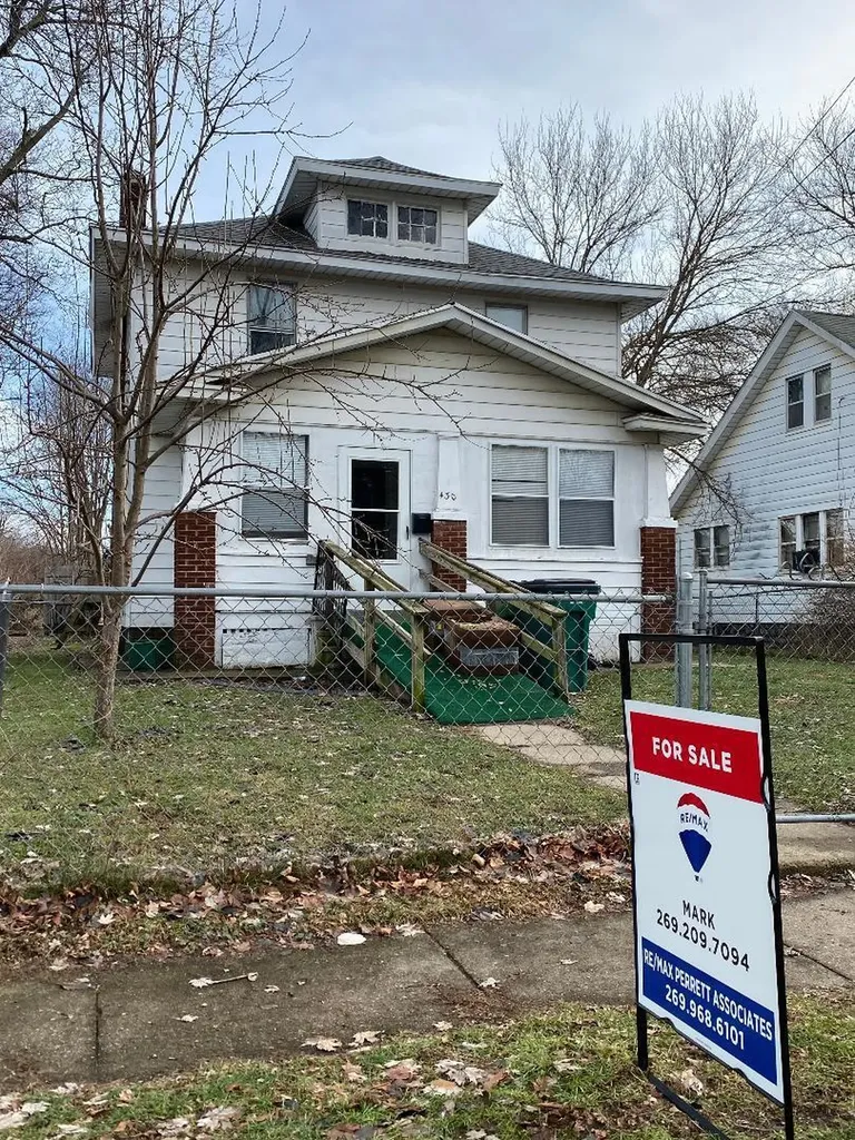 430 N 21st Street Springfield City MI 49037
