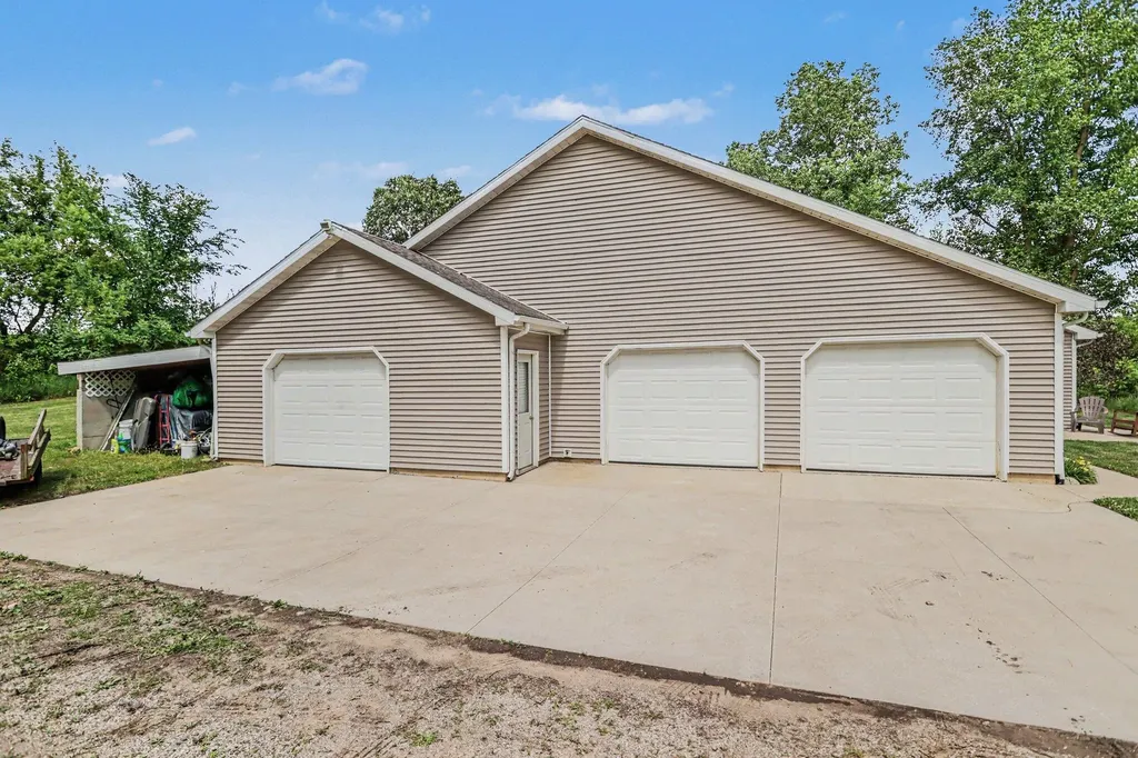 8563 G Drive S Newton Township MI 49033
