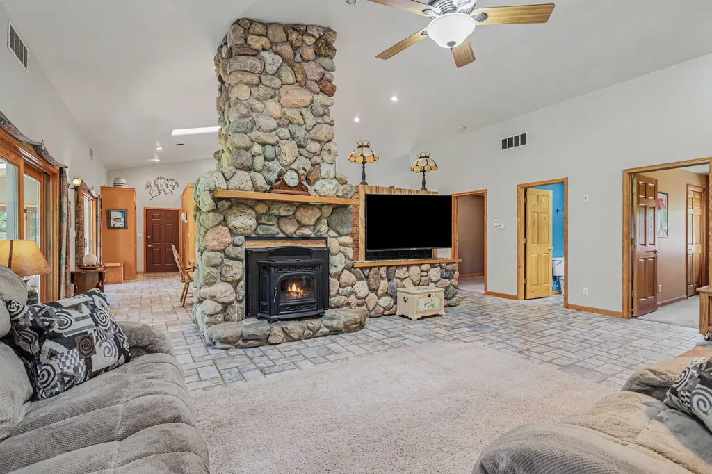 8563 G Drive S Newton Township MI 49033