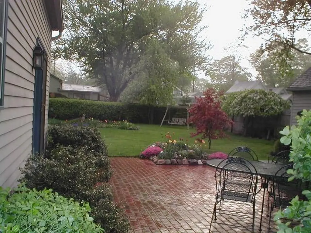 519 E Spruce Street Marshall City MI 49068